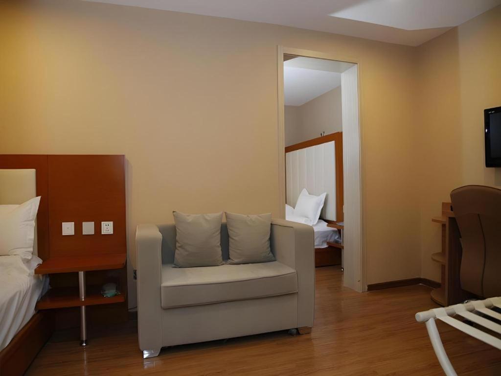 Beijing Yi Jia Hotel Екстериор снимка